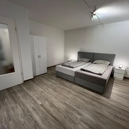 3 Standard - 7 Betten - 2 X Badezimmer Apartman *